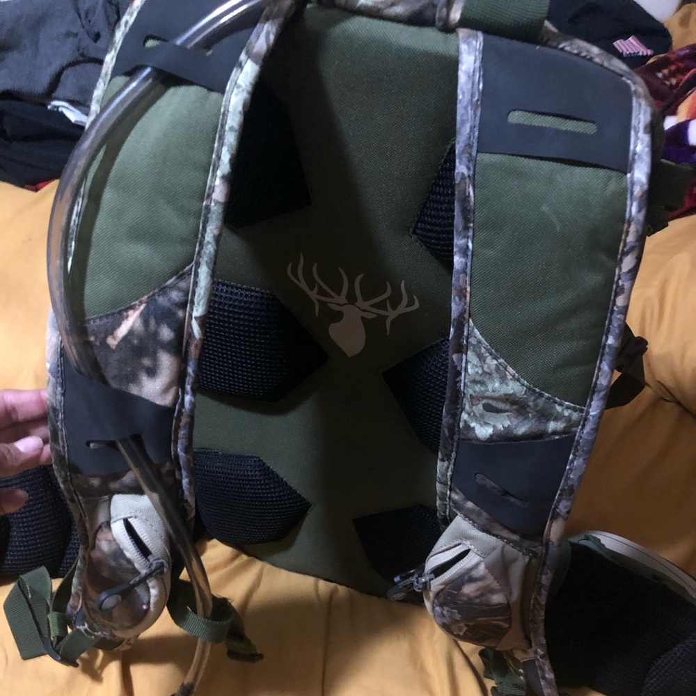 Hunting backpack - Picture 2 of 2